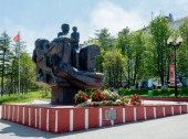 The monument "Node of Memory" is a monument to the inhabitants of Magadan - heroes of the Second World War