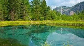 Geyser Lake (Blue or Silver Lake)